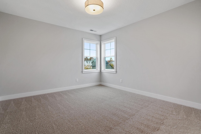 view of carpeted spare room