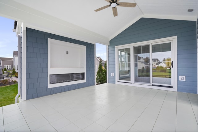 view of patio with ceiling fan