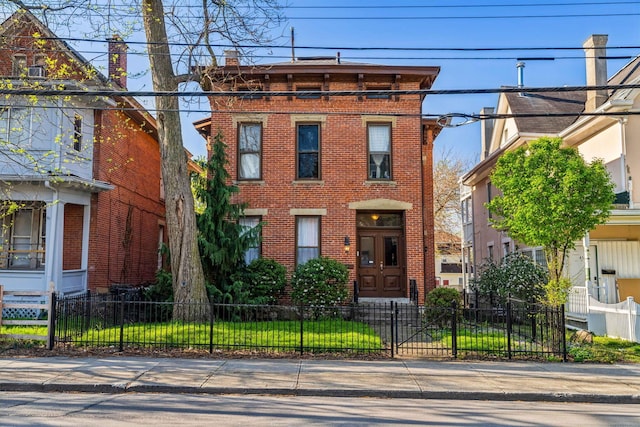 view of italianate home