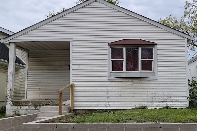 view of home's exterior