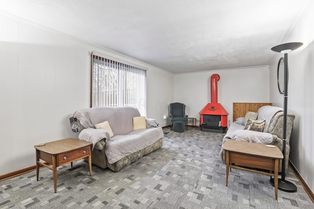 living room featuring carpet floors and crown molding