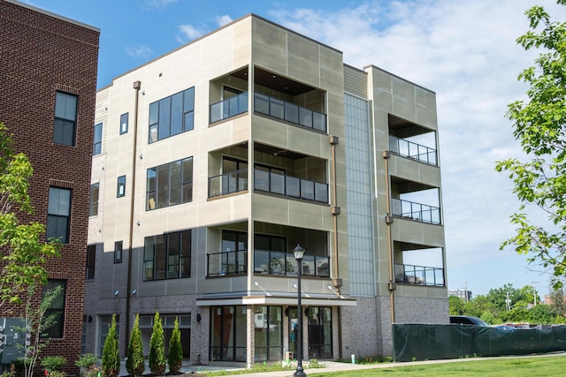 270 Dickenson St Unit 303, Columbus, OH 43215 - photo 1