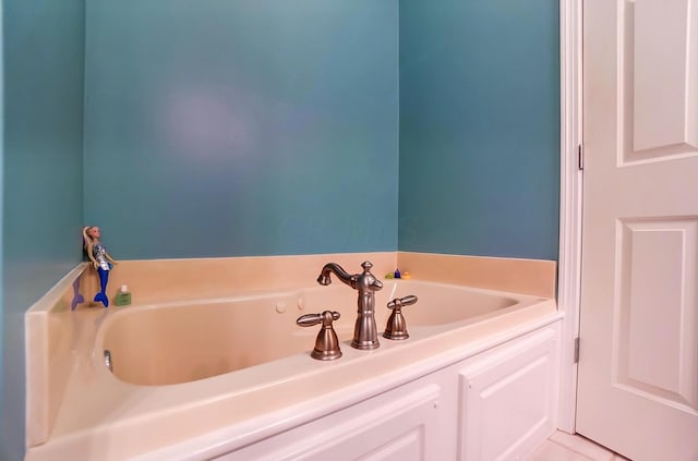 bathroom featuring a tub