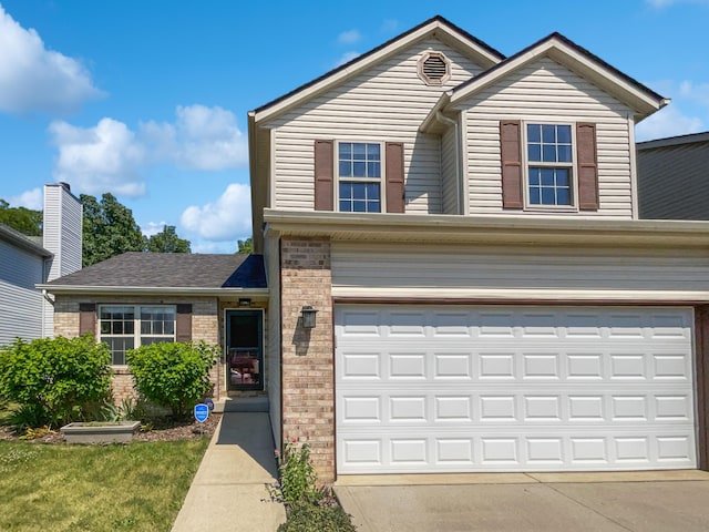 view of front property featuring a garage