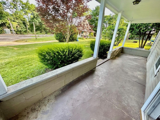 view of patio / terrace featuring covered porch