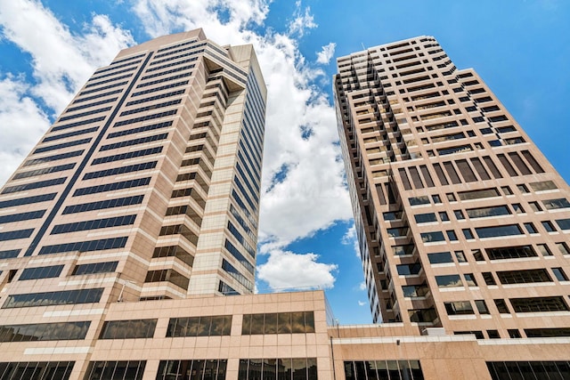 221 N Front St Unit 101, Columbus, OH 43215 - view of building exterior