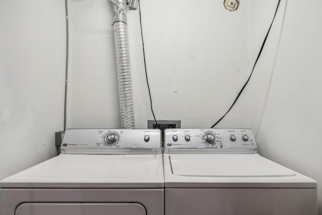 221 N Front St Unit 101, Columbus, OH 43215 - laundry area with washing machine and dryer
