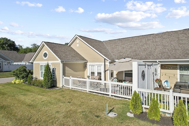 view of front of house with a front yard