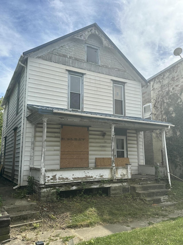 view of front of house featuring a porch