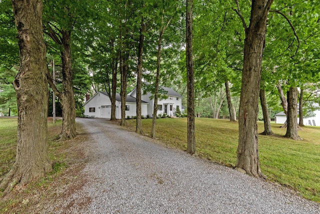 view of front of property with a front lawn