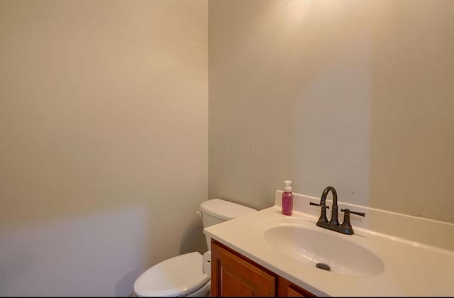 7265 Bromfield Dr, Canal Winchester, OH 43110 - bathroom featuring toilet and vanity
