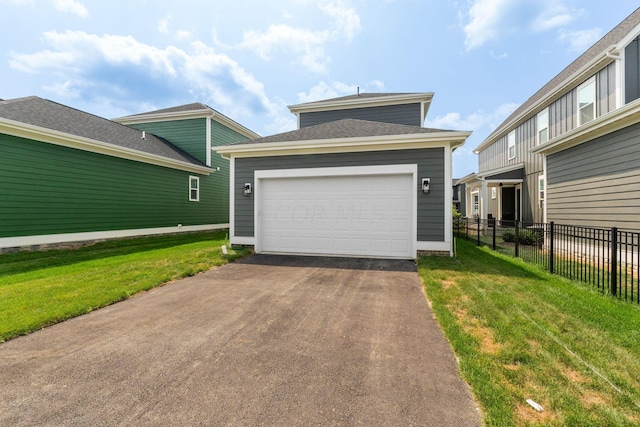 view of front of house with a front lawn