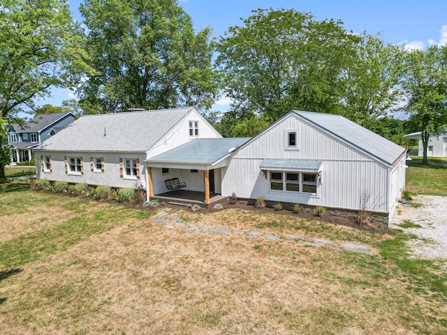 exterior space featuring a front yard