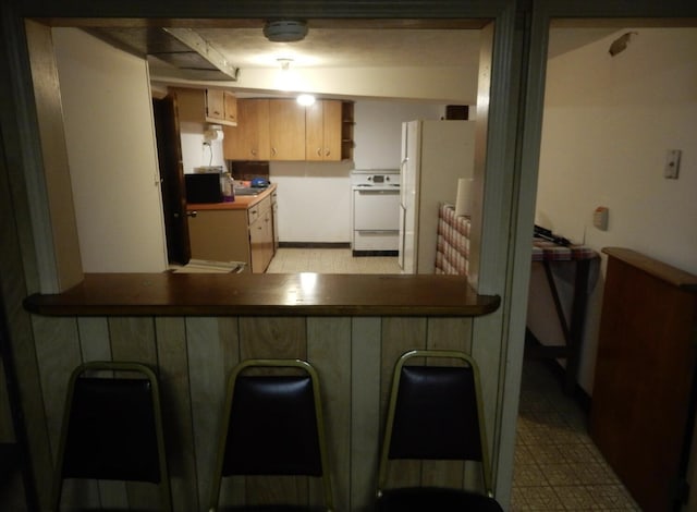 160 Commerce St, Lockbourne, OH 43137 - kitchen with range and freestanding refrigerator