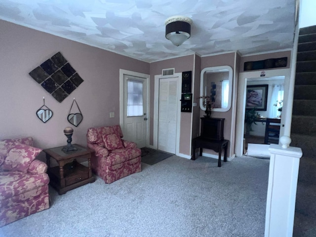 living room with carpet