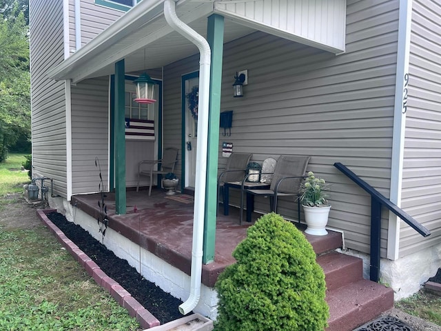 property entrance with a porch