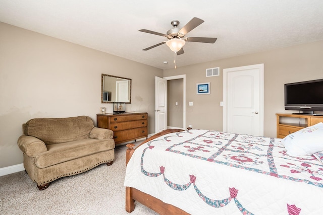 bedroom with ceiling fan