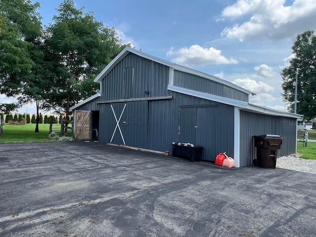 view of outbuilding