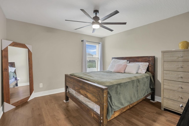 667 Green Forest Pl, Lithopolis, OH 43136 - bedroom featuring wood finished floors, baseboards, and ceiling fan