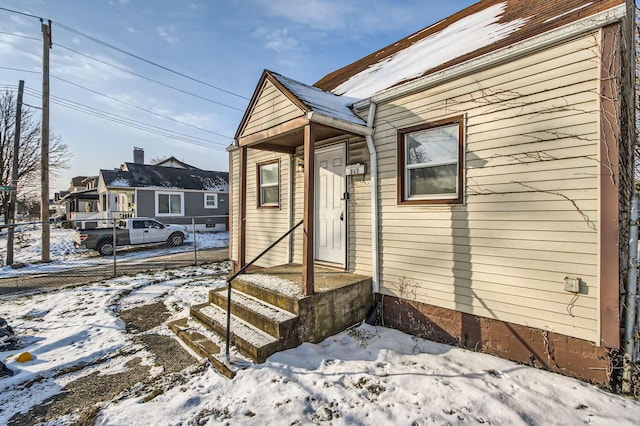 191 S Eureka Ave, Columbus, OH 43204 - view of snow covered property entrance