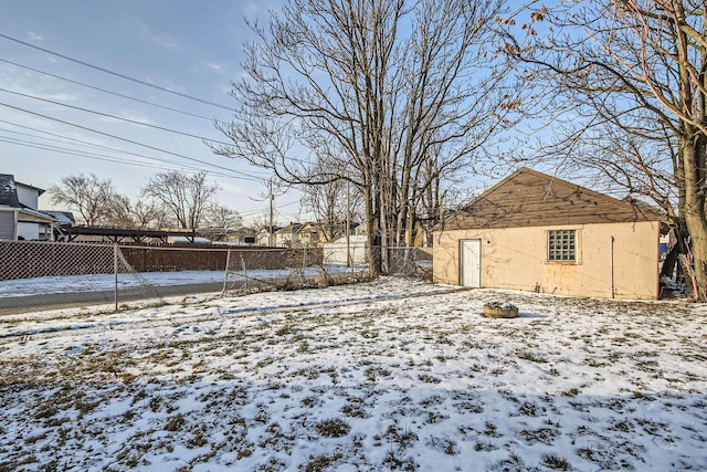 191 S Eureka Ave, Columbus, OH 43204 - view of snowy yard