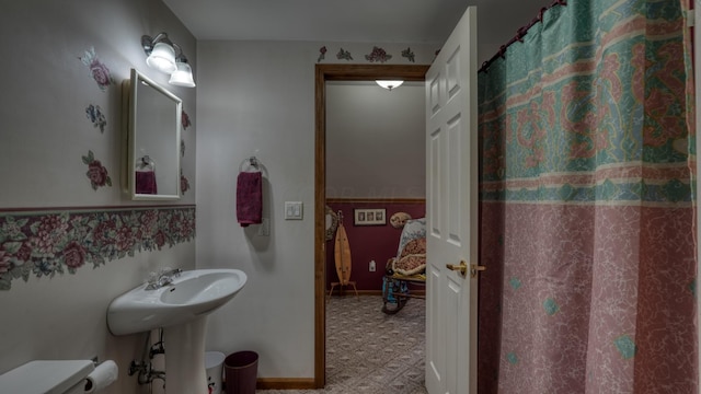 bathroom with sink