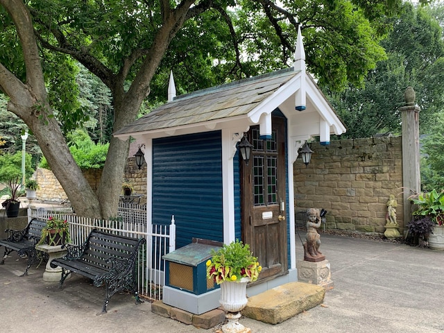 view of outbuilding