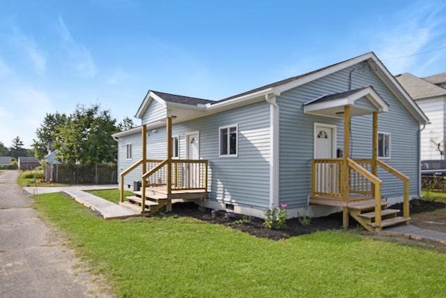 view of front of house with a front yard