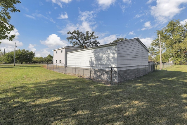 exterior space featuring a lawn