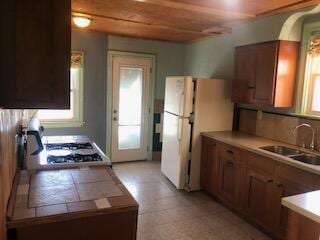 538 Larcomb Ave, Columbus, OH 43223 - photo 9