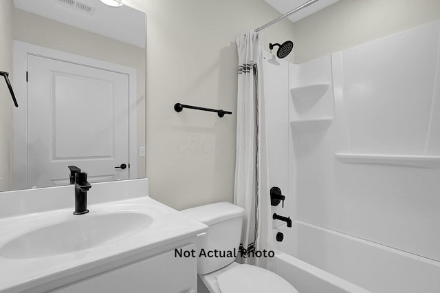 102 Cumberland Meadows Cir, Hebron, OH 43025 - full bath featuring vanity, shower / bath combo with shower curtain, and toilet