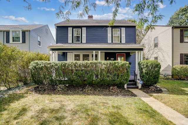 view of front of house featuring a front yard