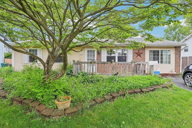 5010 Chipman Dr, Columbus, OH 43232 - view of front of house with brick siding