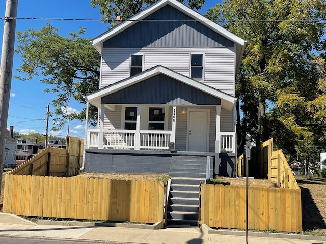 view of front of house featuring a porch