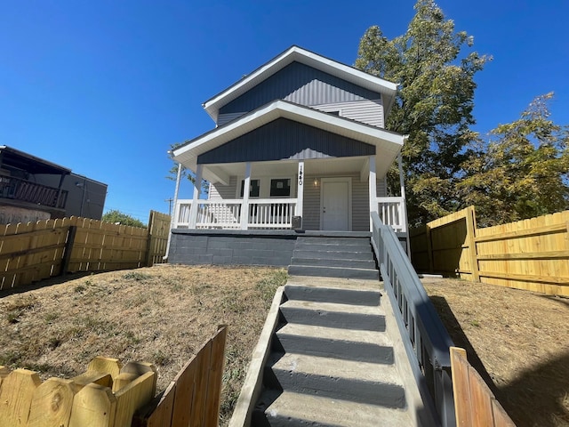 view of front of property featuring a porch