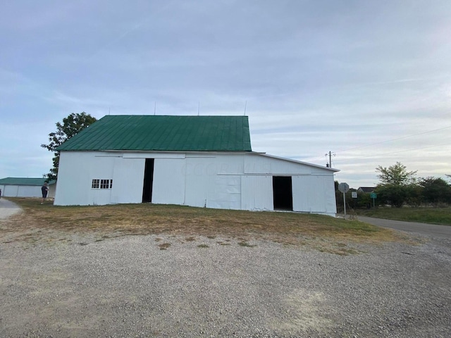 view of outbuilding