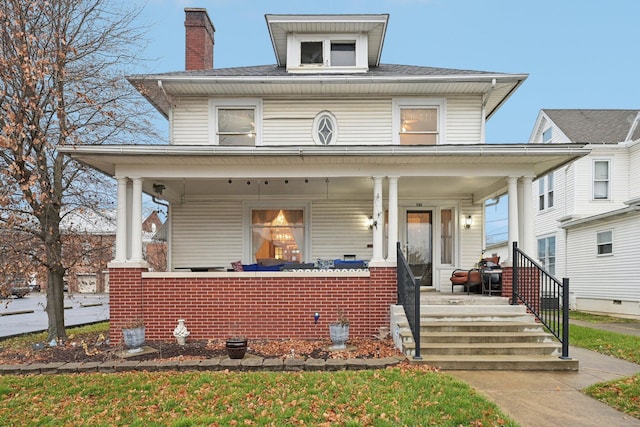 view of front of home featuring a porch