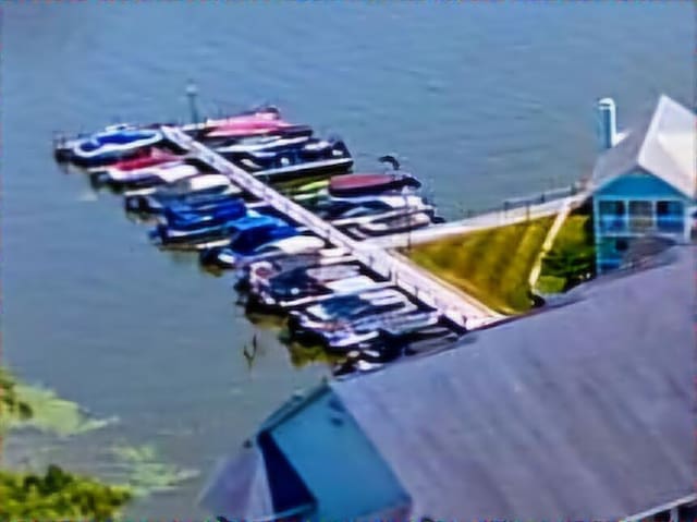 4401 Hunts Landing Rd Unit 202, Hebron, OH 43025 - aerial view of a large body of water
