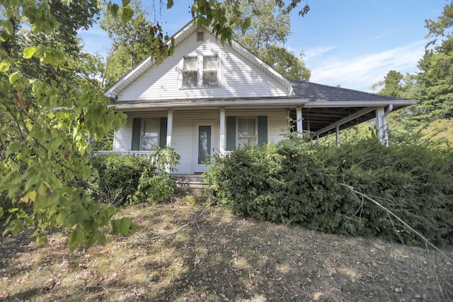 view of front of property