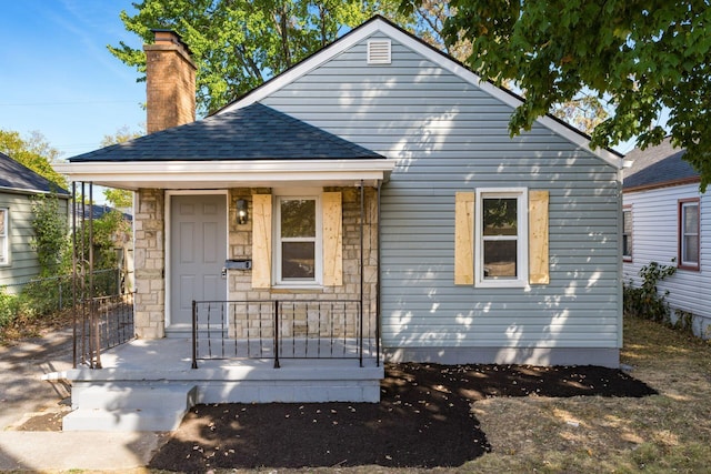 bungalow featuring covered porch