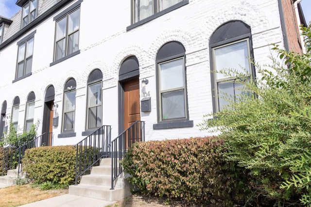 104 N 21st St, Columbus OH, 43203, 2 bedrooms, 1 bath condo for sale