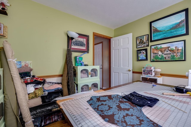 3630 Singing Wind Way, Urbana, OH 43078 - bedroom featuring a wainscoted wall