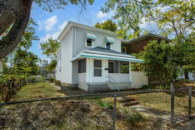 view of front of property