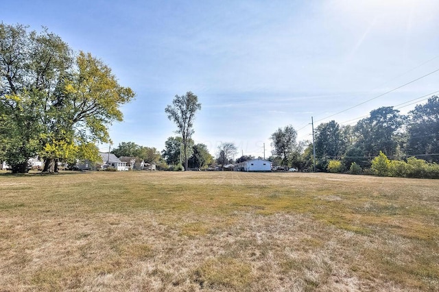 702 Coshocton Ave, Mount Vernon, OH 43050 - view of yard