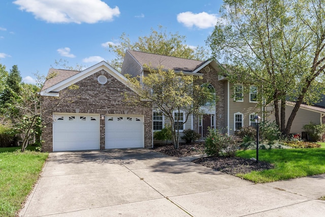 view of front of house featuring a front yard