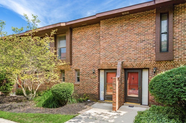 2804 Downing Way Unit 38, Columbus OH, 43221, 2 bedrooms, 1.5 baths condo for sale