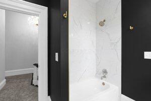1571 Dyer Rd, Grove City, OH 43123 - full bath with shower / bath combination and baseboards
