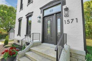 1571 Dyer Rd, Grove City, OH 43123 - entrance to property