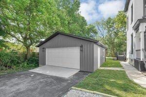 1571 Dyer Rd, Grove City, OH 43123 - view of detached garage