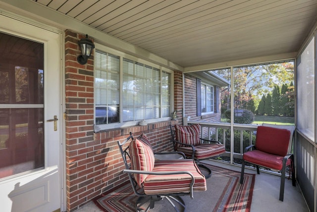 view of sunroom / solarium